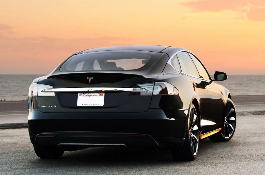  Tesla Model S 2012 года  (фото 40 из 88)
